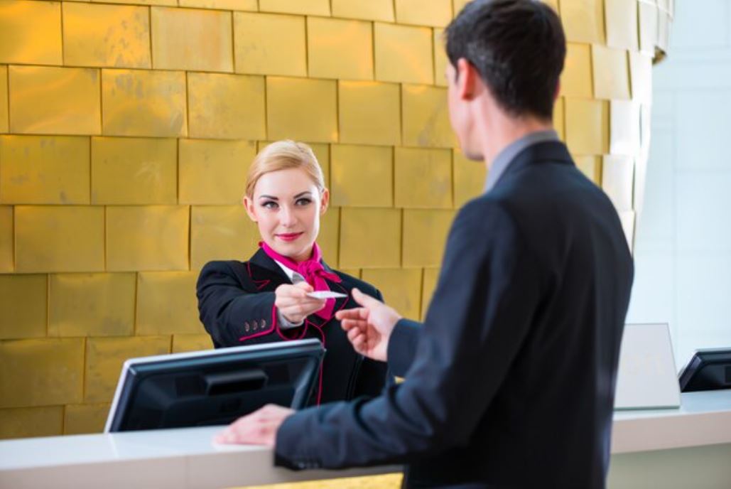 Réception (Accueil et Check-in/Check-out)